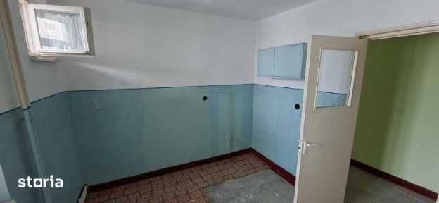 Apartament 3 camere, et. 3, zona Orion, Piatra Neamt