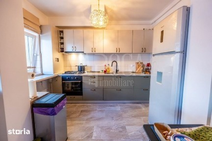 Apartament 2 camere de vanzare in Floresti