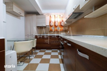 Apartament 3 camere de vanzare in Centru, Cluj Napoca