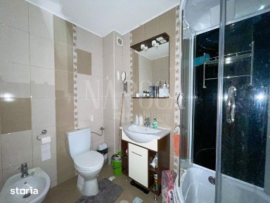 Apartament 4 camere de vanzare in Floresti