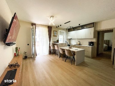 Apartament 3 camere de vanzare in Floresti