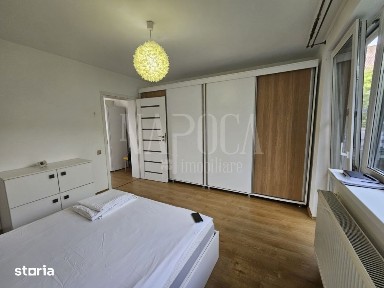 Apartament 3 camere de vanzare in Floresti