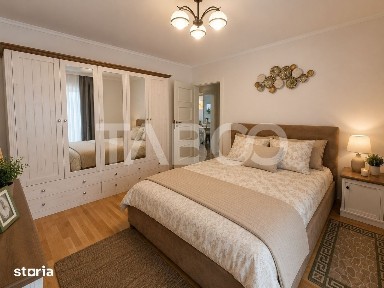 Apartament de vanzare 4 camere balcon boxa lift bloc nou zona Centrala