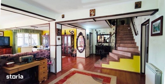 Casa 5 camere de vanzare in Sanmartin
