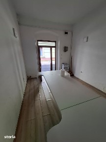 Vand spatiu comercial Piata Avram Iancu ID: 45049