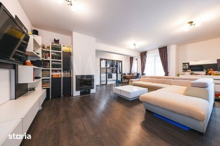 Casa 5 camere de vanzare in Floresti