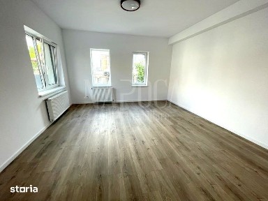 Casa 9 camere de vanzare in Intre Lacuri, Cluj Napoca