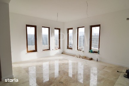 Casa 5 camere de vanzare in Apahida