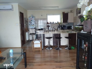 Casa 9 camere de vanzare in Someseni, Cluj Napoca