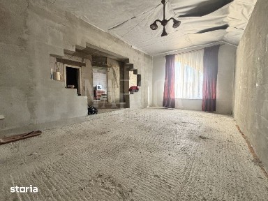 Casa 3 camere de vanzare in Campenesti