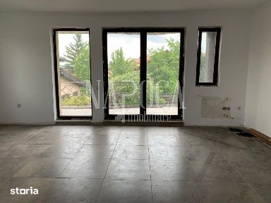 Casa 7 camere de vanzare in Andrei Muresanu, Cluj Napoca