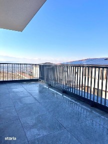 Casa 5 camere de vanzare in Floresti
