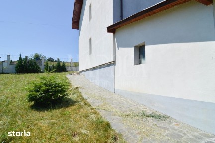 Casa 5 camere de vanzare in Campenesti