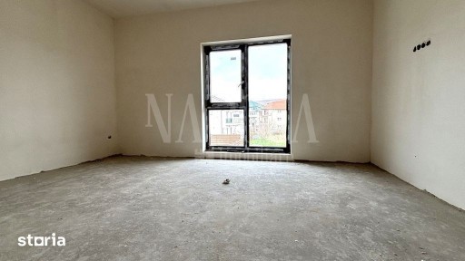 Casa 4 camere de vanzare in Floresti
