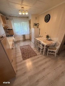 Apartament 3 camere, etaj 1, 64 mp, zona Decebal