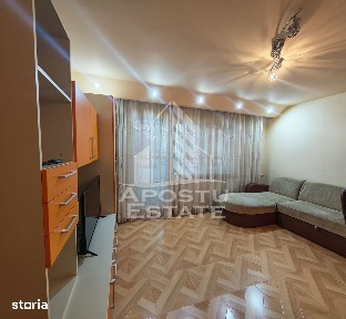 Apartament de vanzare,3 camere si 2 bai,etaj intermediar,zona Aradului