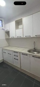 Garsonieră 30 mp, etaj intermediar finisată, mobilată, zona Autogării