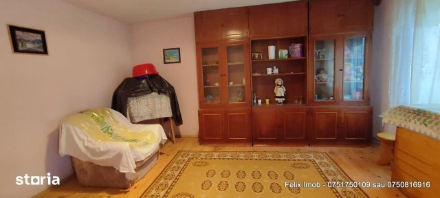Margineni, casa cu 3 camere si 800 mp teren