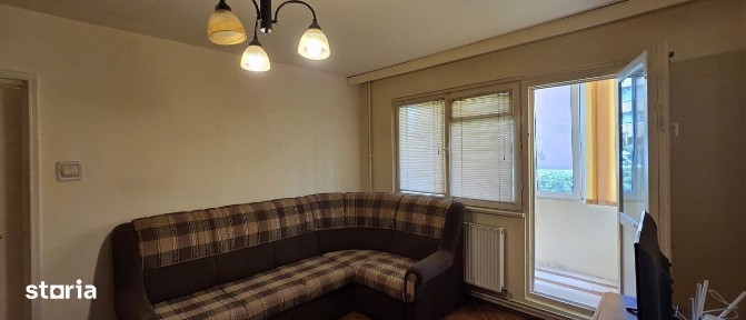 Apartament 2 camere Centrul Civic-CEC Bank, suprafata 52 mp, balcon!