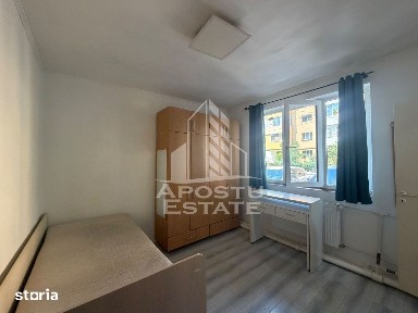 Garsoniera de vanzare, renovata, Zona Lipovei