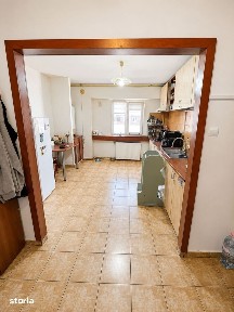 Apartament 4 cam 1 living 2 bai