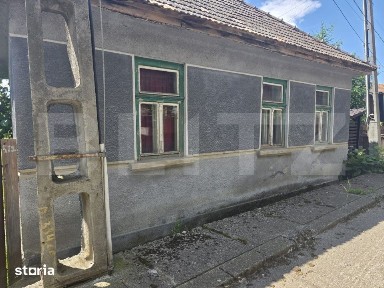 Casa 3 camere + dependinte, 84.50 mp, teren 3900 mp, zona Dumbravioara