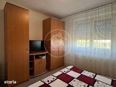 Apartament cu 3 camere de vânzare în zona Rogerius, Oradea
