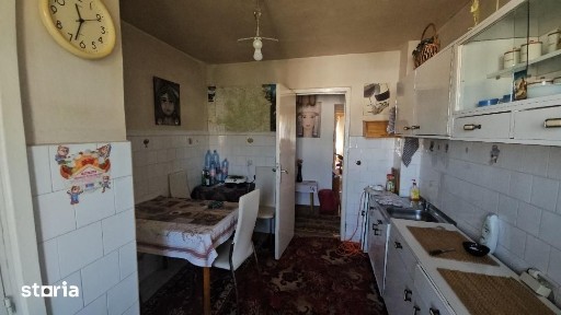 De vânzare apartament 3 camere Deva - Central