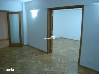 Apartament 4 camere Parter Inalt Calea Calarasilor
