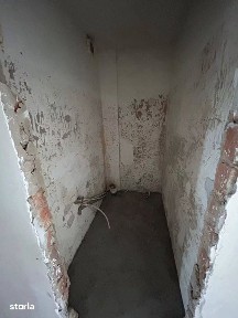 De vanzare apartament cu 3 camere, zona Hotelului, foarte spatios