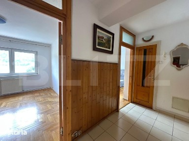 Apartament 4 camere, 100 mp, 2 parcari + 2 boxe, etaj 1, zona Noua - B
