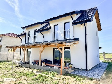 Duplex cu 4 camere - Predare imediata - Mosnita - Comision 0%