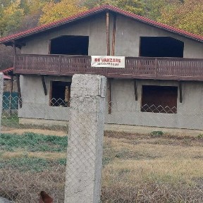 OFERTA SI IN RATE casa 2 apartamente noi la150 EURO MP