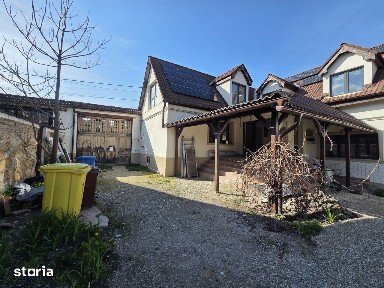 Vilă 9 camere Cristian | Terasă Bucegi | Ideal investiție