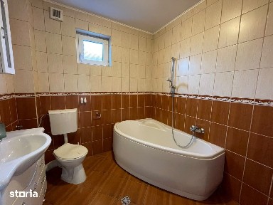 Casa individuala - 4 camere, 2 bai - Terezian