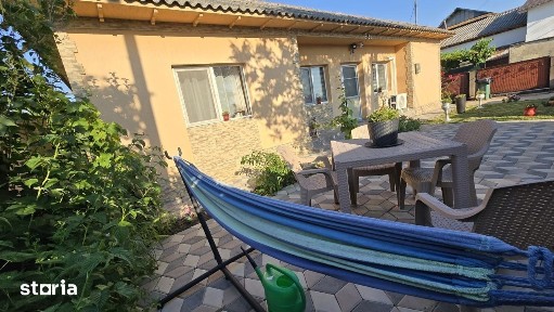 EXCLUSIVITATE! Casa Limanu - 3 camere - 148.000 euro (cod E11+E12)