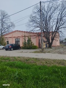 Complex lângă București cu 9 case pe 30.000 mp teren