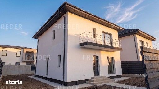 Casă cu pivnita in Tunari