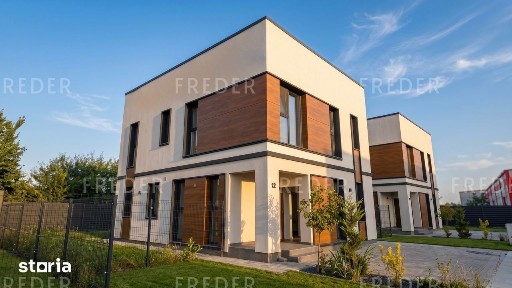 Casa de vanzare cu piscina in complex