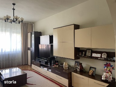 Apartament 4 camere cu GARAJ