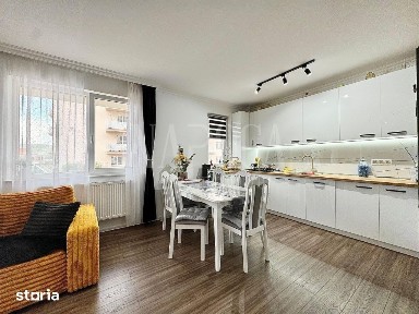 Apartament 3 camere de vanzare in Floresti