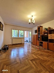 Apartament spațios, decomandat, în cartierul Noua