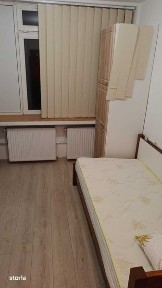 Vand camera cu baie si centrala proprie in Astra