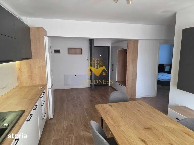 Inchiriez apartament 3 camere