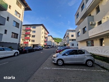 Apartament 3 camere, etaj 1, parcare subterana, boxa, 74 mp, Floresti