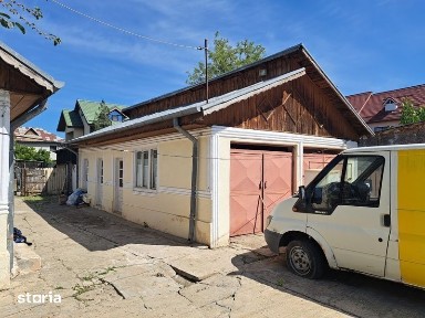 Casa + teren 1300 mp