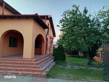 Vila Slobozia Moara su 180mp+85mp+anexa 3 garaje+16,000mp teren