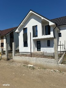 Casă tip duplex curte 350 mp 120 mp utili terasa 22 mp Sura Mare