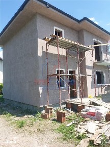 Valea Adanca str Vaii Vila duplex S=120mp teren 250mp