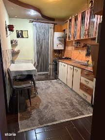 Apartament cu 2 cam, 52 mp, etaj 3, cu 2 balcoane si parcare, Eroilor